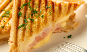 Tostilunch verbindt jong en oud