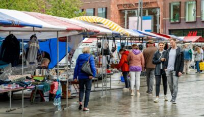 Garage Sale en Kofferbakverkoop op 2 augustus op het Van Heekplein in Enschede