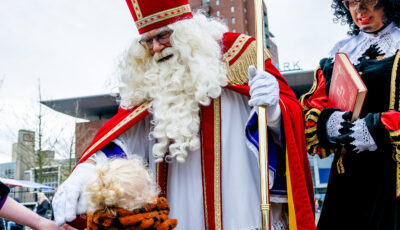 Sinterklaasdag op het Van Heekplein