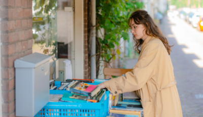 Boekenverkoop bij Bibliotheek Enschede-Zuid