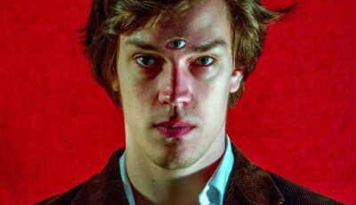 Cabaretier Thom Gerrits speelt in 't Verborgen Theater Boekelo