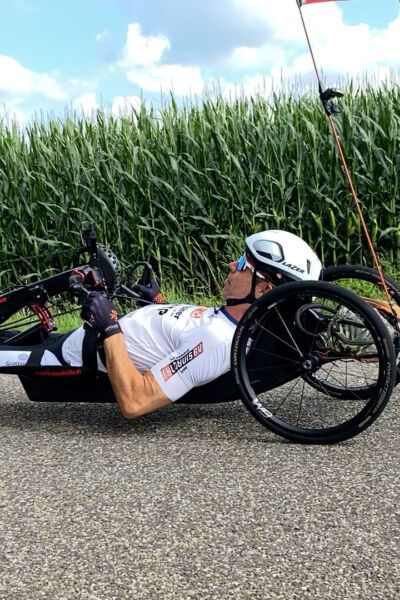 Mark Mekenkamp, handbiker uit Saasveld, is op weg naar de Paralympics