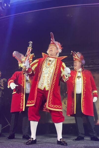 Krekkelstad viert jubileumseizoen met 66e stadsprins van Enschede |  Alain Peters