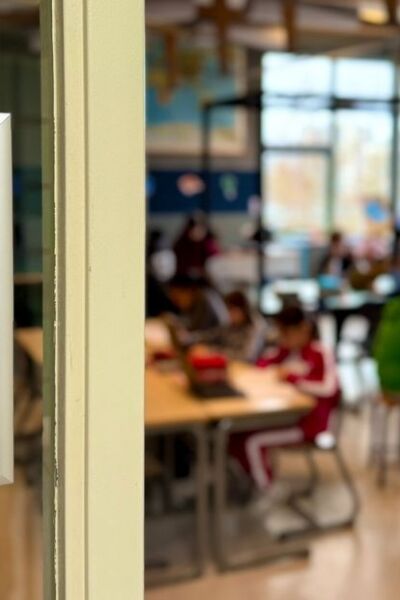 Honderd Enschedese kinderen vieren dubbel jubileum bij FunZone | Esther van der Veen
