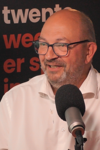 In acht dagen vanuit Hengelo met een ijskar naar Schiermonnikoog | Frank Boereboom