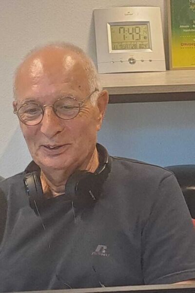 Vrienden van Muziekfreak presenteren elke 2e zaterdag een nieuw en verrassende inkijkje in de rijke historie van pop,rock en wat dies meer zij!