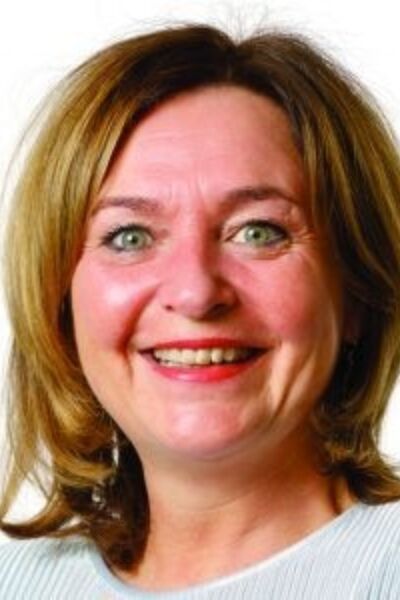 Veiligheid fluitjes uitgedeeld | Noes Nevels