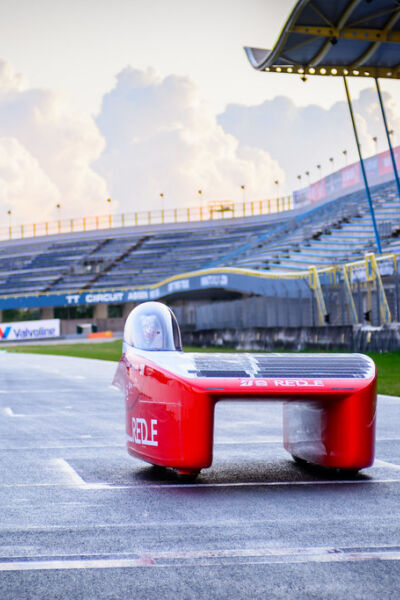 Oud-leden Solarteam Twente doen nog één keer mee: Europees kampioenschap | Nikki van de Rijdt