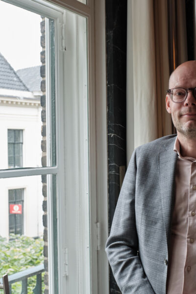 Andere vorm van herdenking vuurwerkramp; hoe zit dat? | Roelof Bleker
