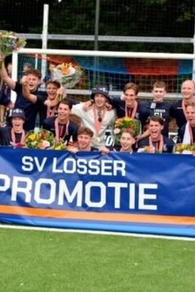 SV Losser promoveert: feest in Losser | Rogier van Vliet en Ruben Bonte