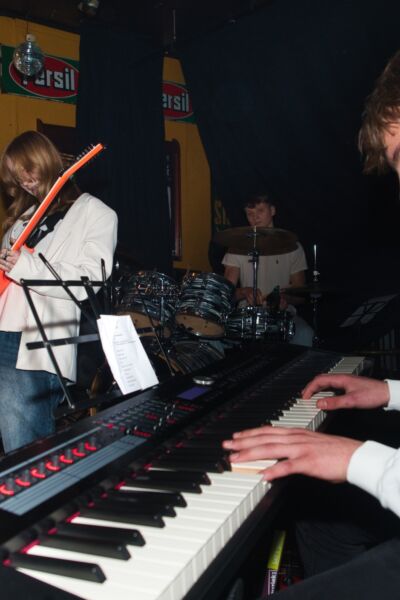 Gratis jamsessie in Almelo bij Kaliber | Koos Lonis