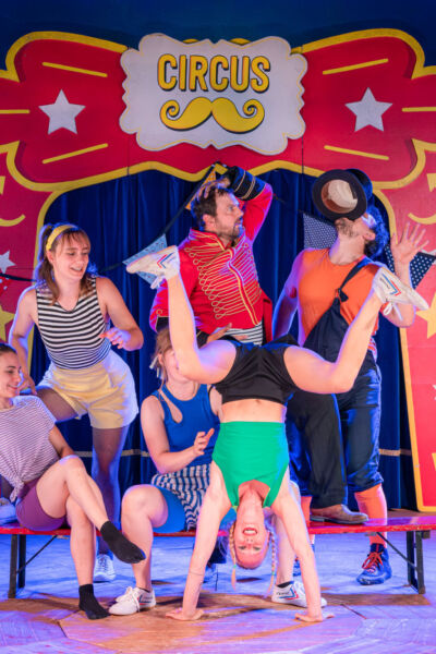 Circus Snor bij Recreatiepark het Hulsbeek | Jasper Snor