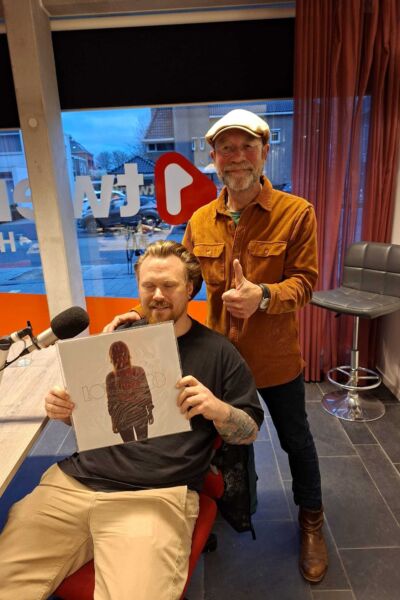 Vrienden van Muziekfreak: Willem Schoordijk haalt de muzikale herinneringen op van Lennart Hemmer.Deel 2