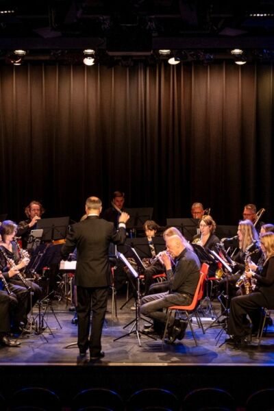 Uitvoering  Eendracht Almelo en Koninklijke Almelosch Harmonie | Jeroen Leus