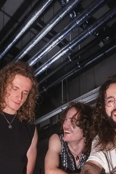 KORST: Rauw, Echt en Klaar om de Rockscene te Veroveren