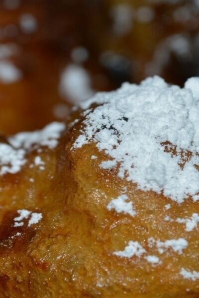 Harmonie Sint Jan Wierden verkoopt oliebollen