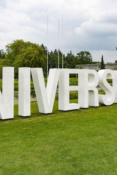 Boek over zestig jaar wiskunde op UT | Paul Abels