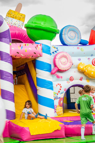 Het Jongbloed Springkussen Festijn | Dennis Jongbloed