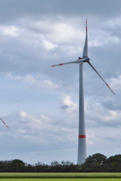 Bad Bentheim plaatst windturbines net over de grens Losser | Harold Sligman