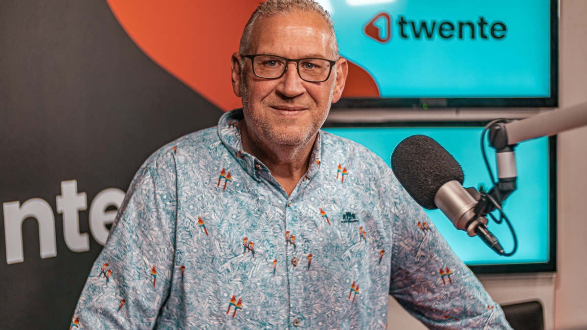 20201201 COENKRUKKERT DJ RADIOSTUDIO EXP 18 Henk Ketting