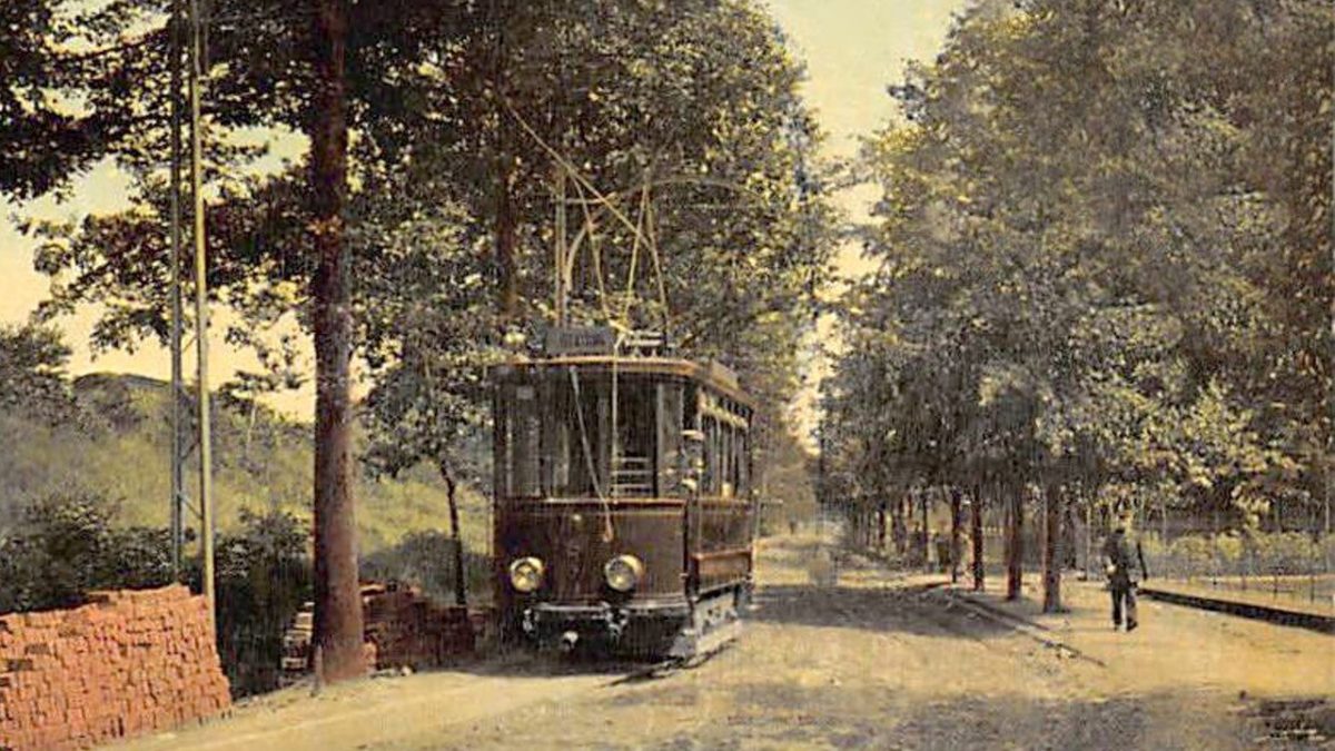 Thumbnail 1915 Parkweg met tram bw
