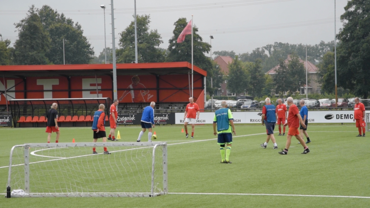 20210930 HEYA DE KEU WALKING FOOTBALL STILL VIDEO