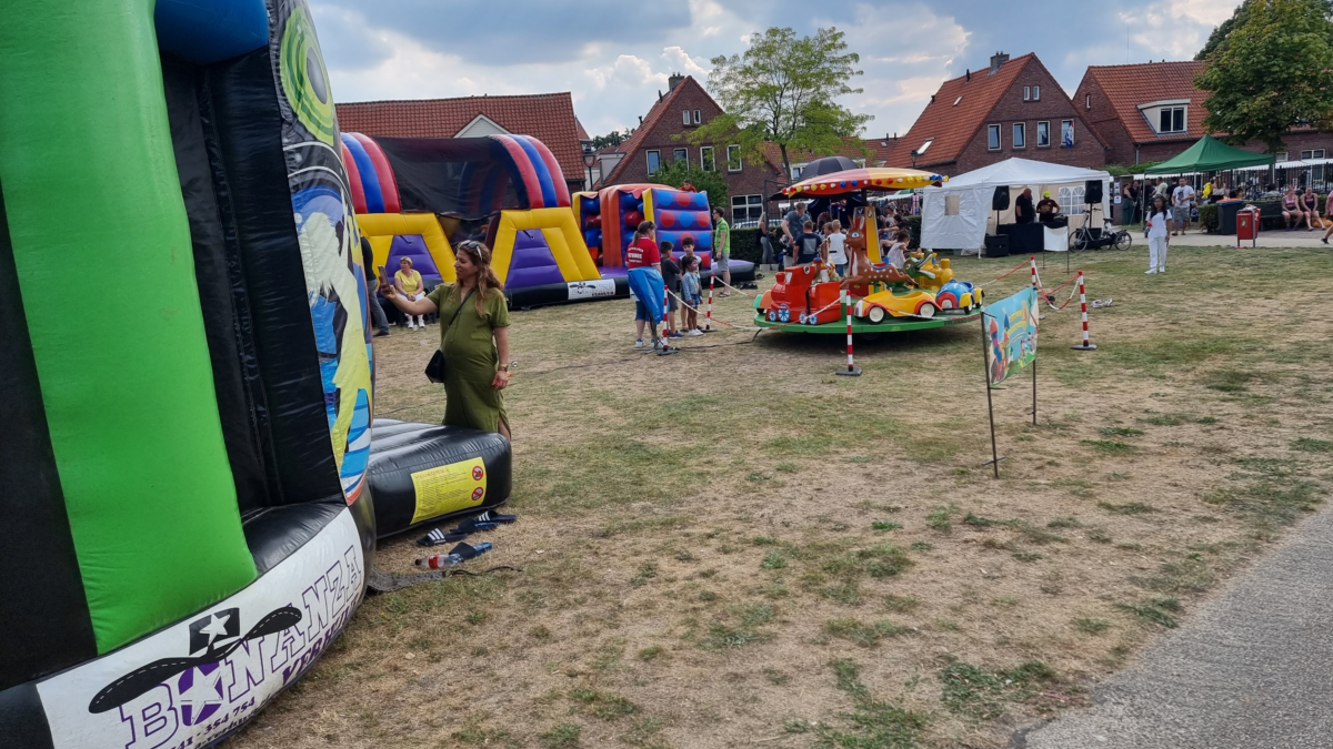Zomerfeesten Pathmos kinderspeelplek Julian Vriend