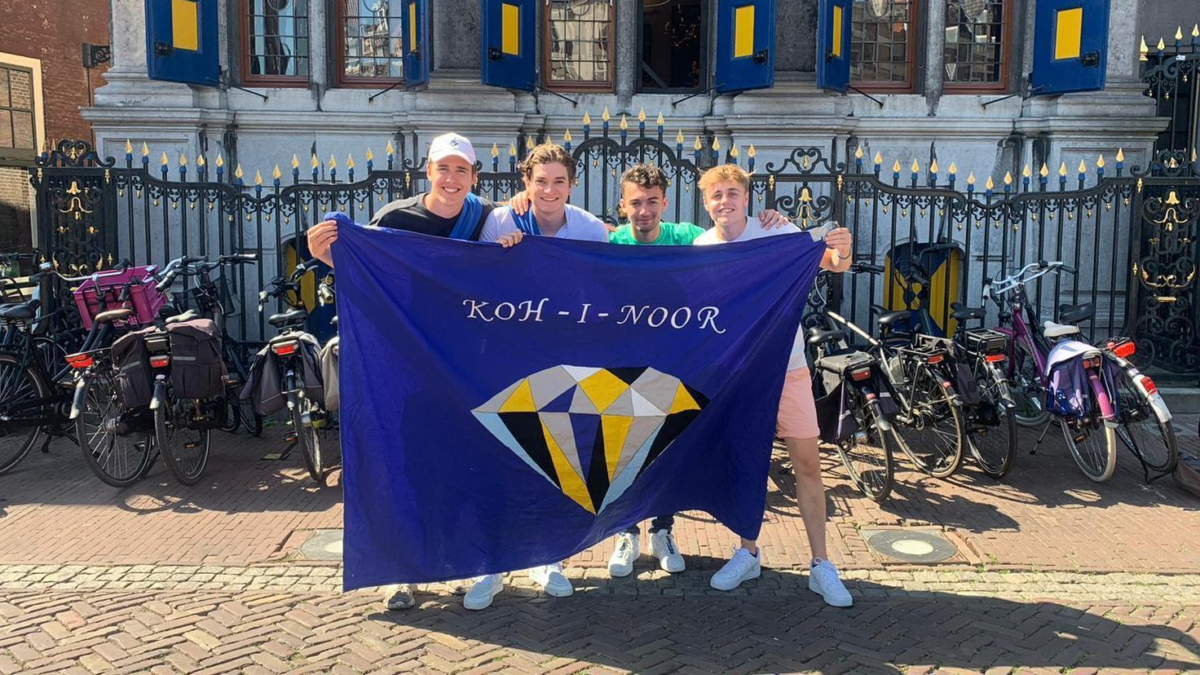 Axel Guido Adieb Joachim Koh I Noor lopen voor gendergelijkheid 2022 08 25 155232 pvru