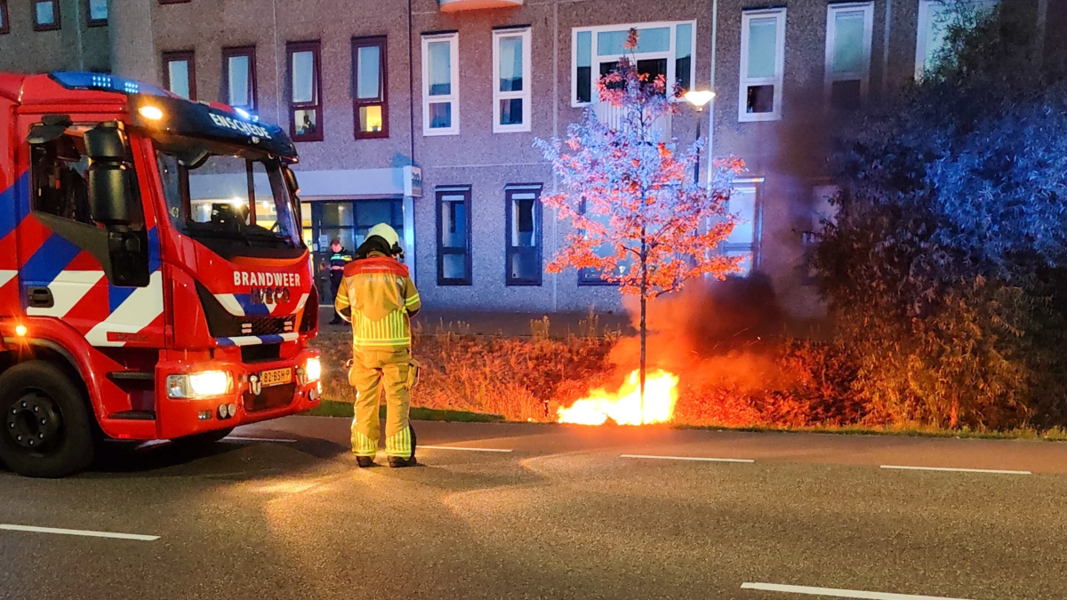 20220725 scooter brand Oldenzaalsestraat Enschede Dennis Bakker News United