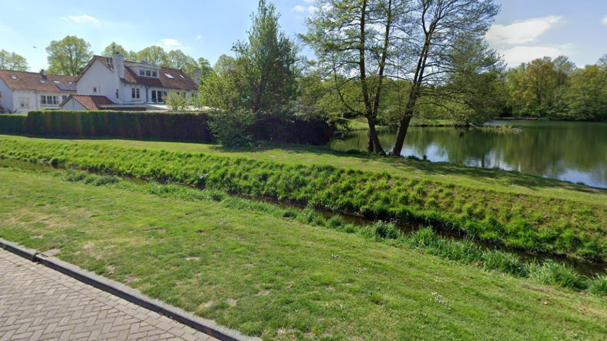 Water vijver hengelo konings kleigat 2022 GOOGLE