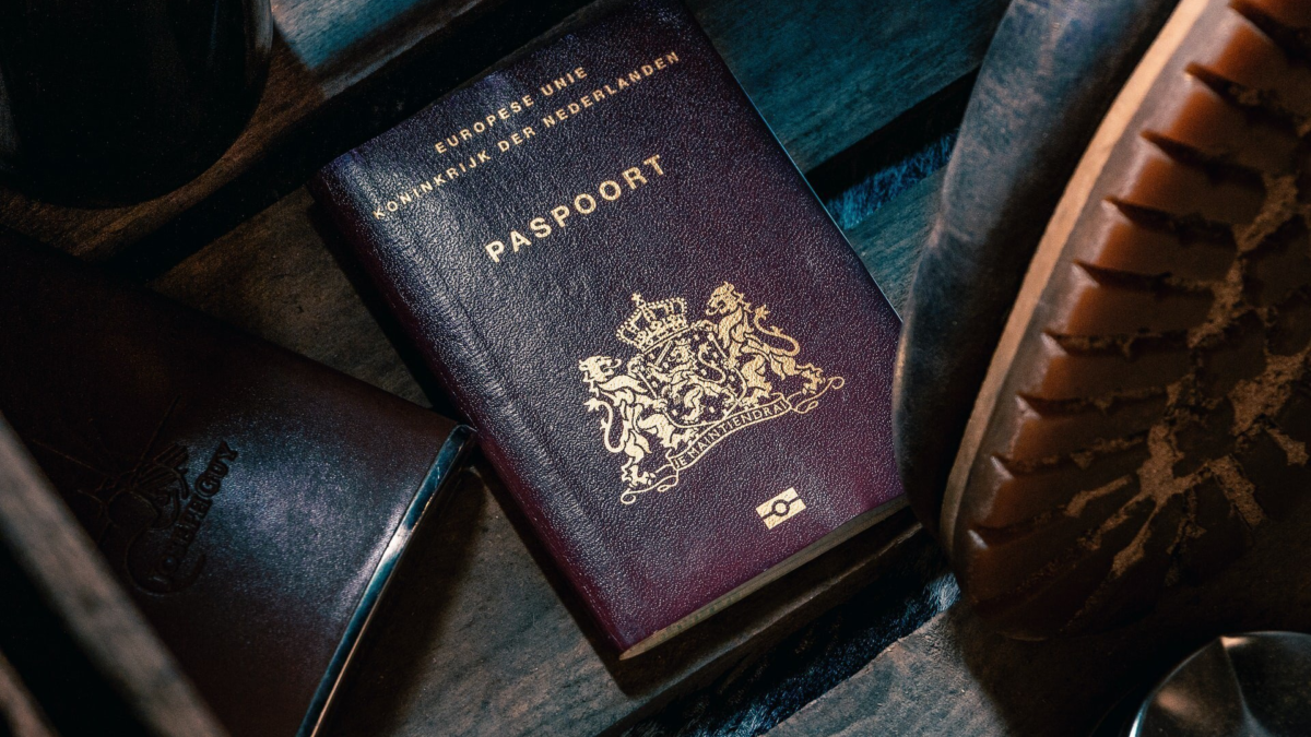 Paspoort berend van rossum via unsplash