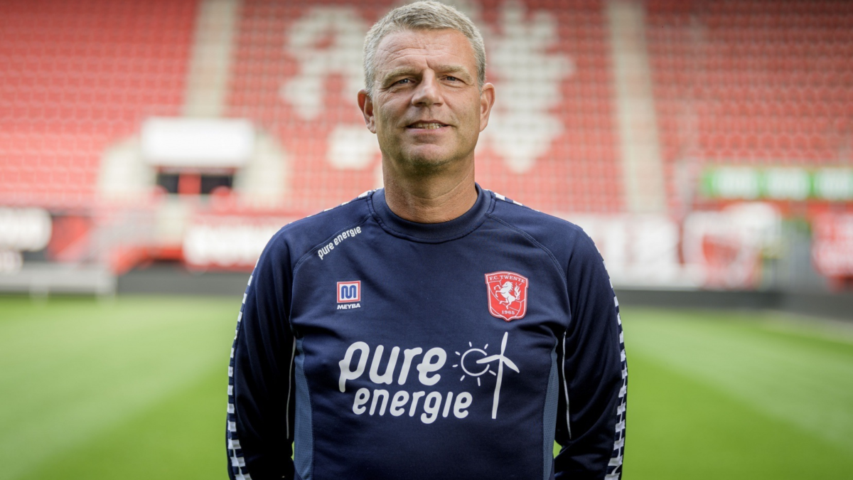 Andries Ulderink FC Twente 2021 2022 Foto Emiel Muijderman