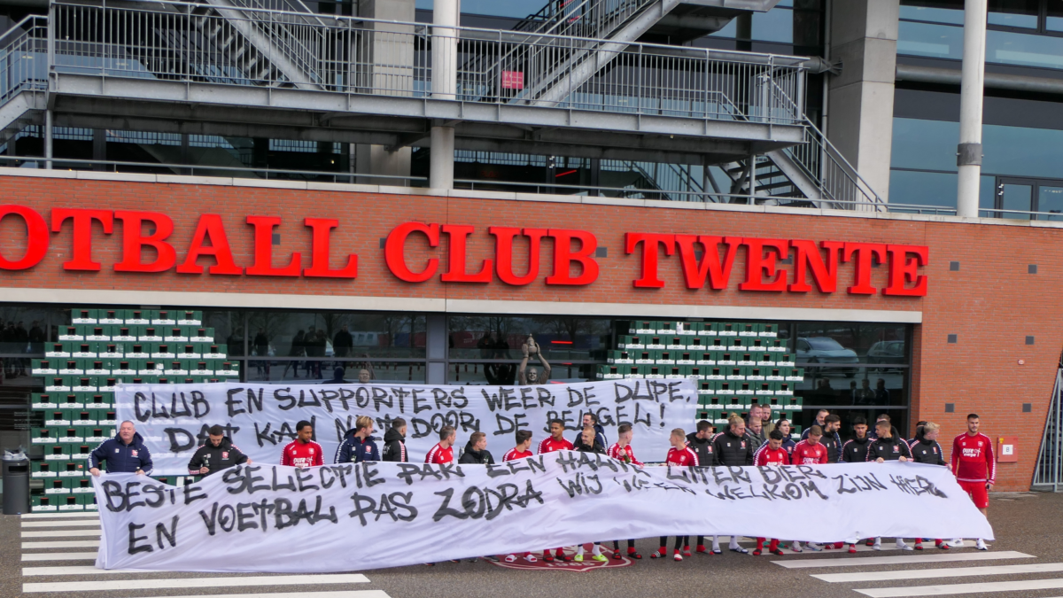 FC Twente coronaprotest News United Dennis Bakker