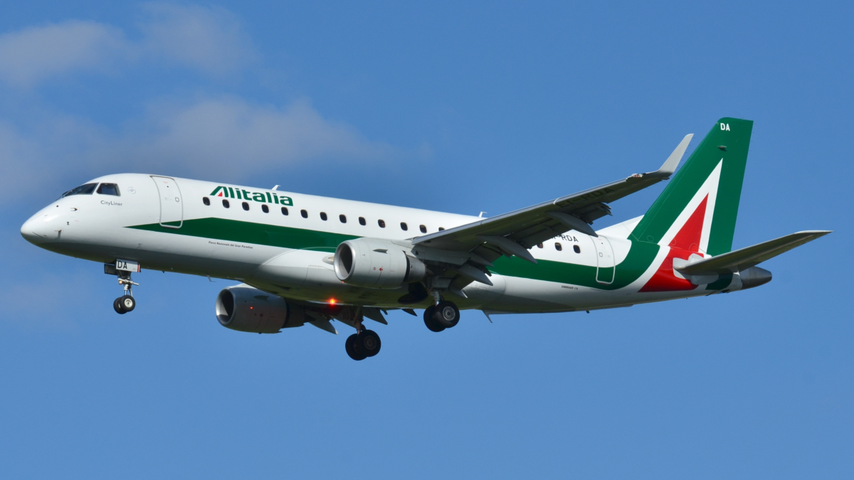 Embraer ERJ 175 LR Alitalia Cityliner CYL EI RDA MSN 330 Named Parco Nazionale Del Gran Paradiso 9742092996
