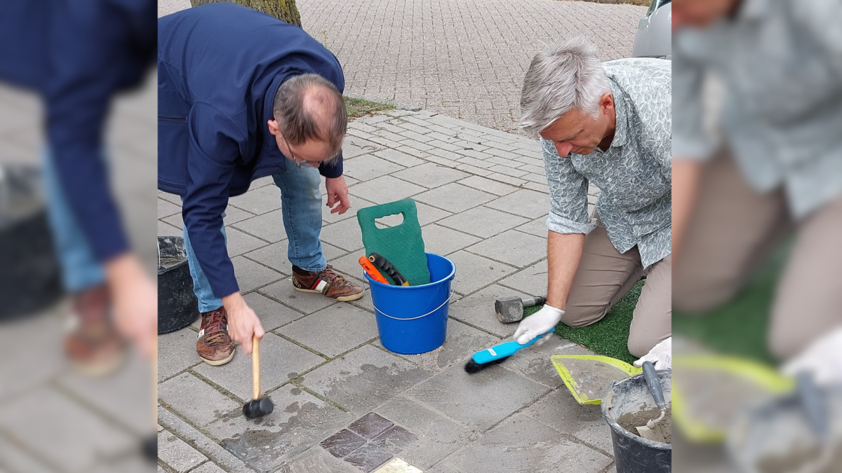 20241115 plaatsen stolpersteine