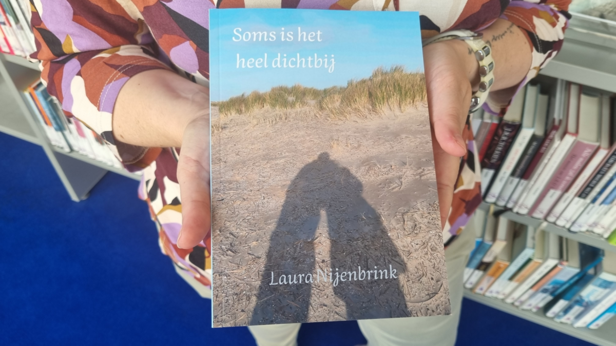 Soms is het heel dichtbij dichtbundel van Laura Nijenbrink