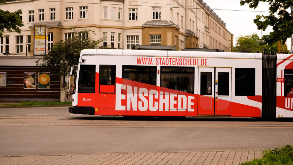 207061 Enschedetran