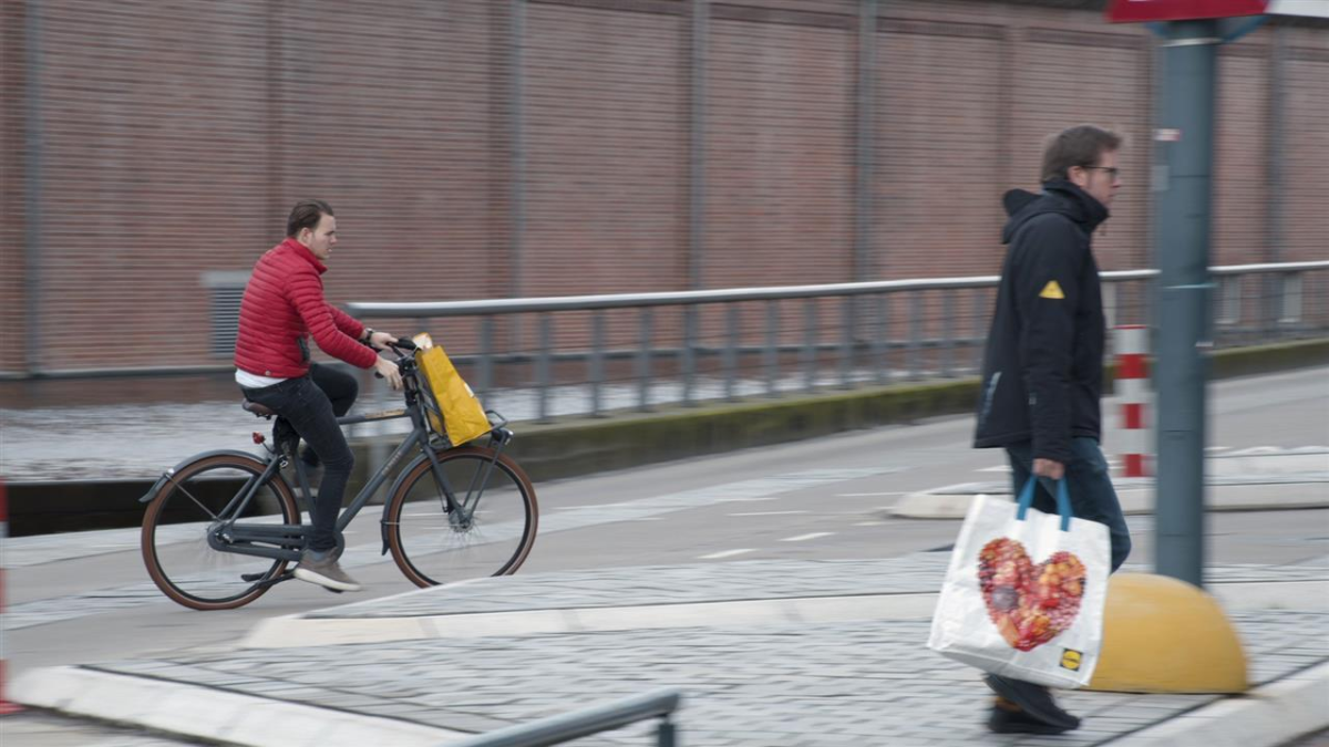 451762 still 2 F35 Fietsstad 2020