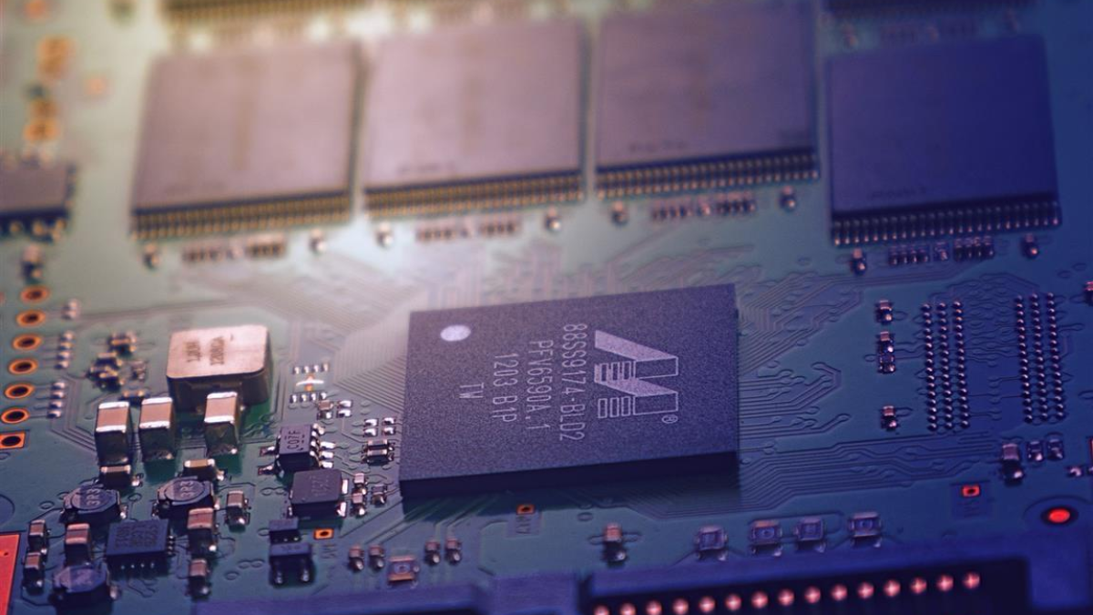 438218 technology 3092486 1920