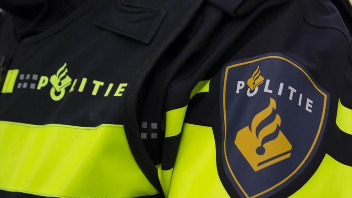 434408 433467 politie jas NIEUW1 240