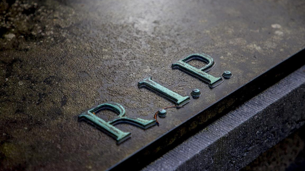 434168 grave 2036220 1920 1