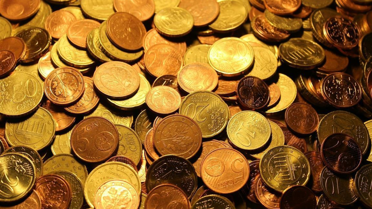 417043 money 515058 1920