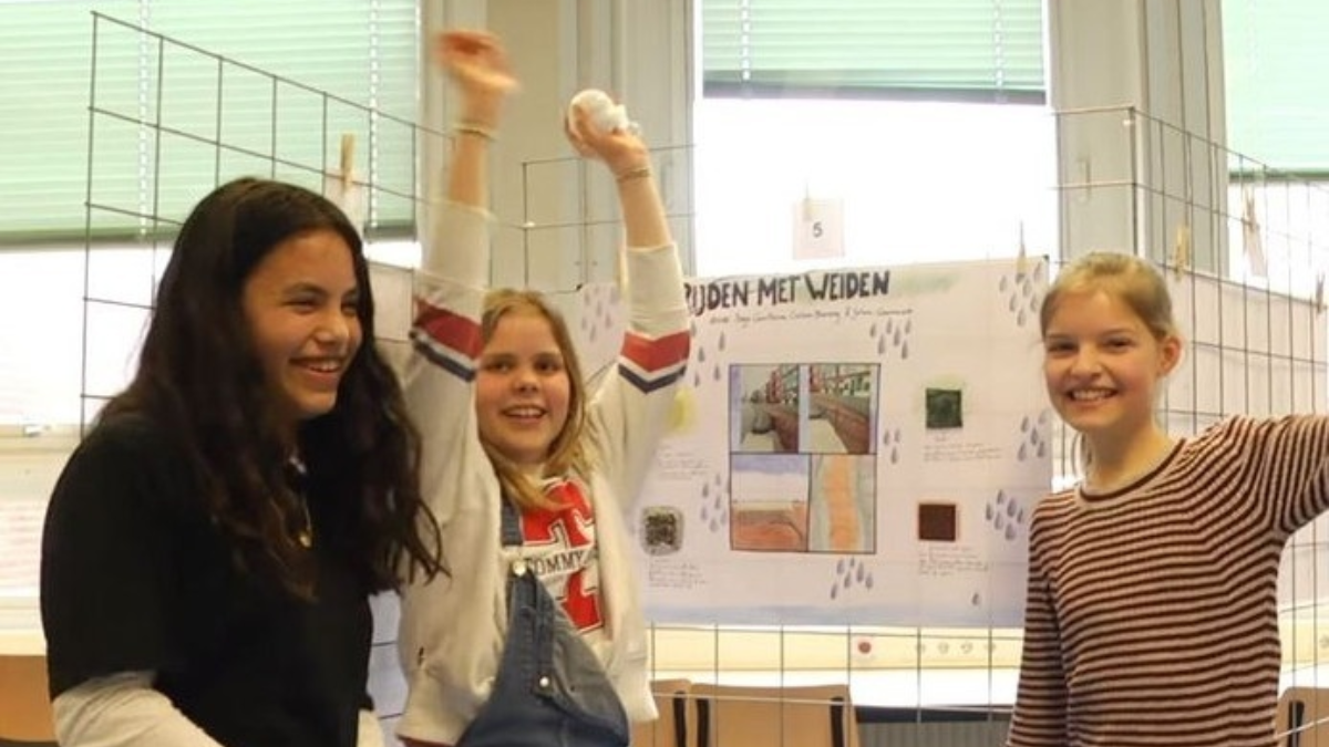 407530 Still video Stedelijk lyceum