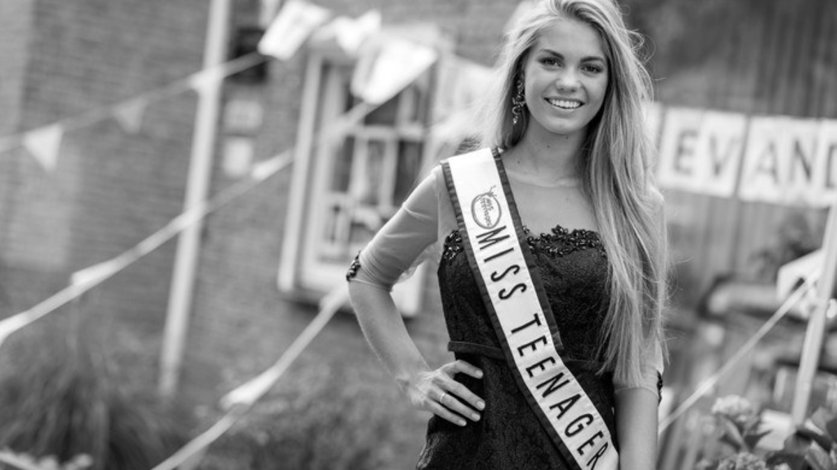 403089 lotte van der zee