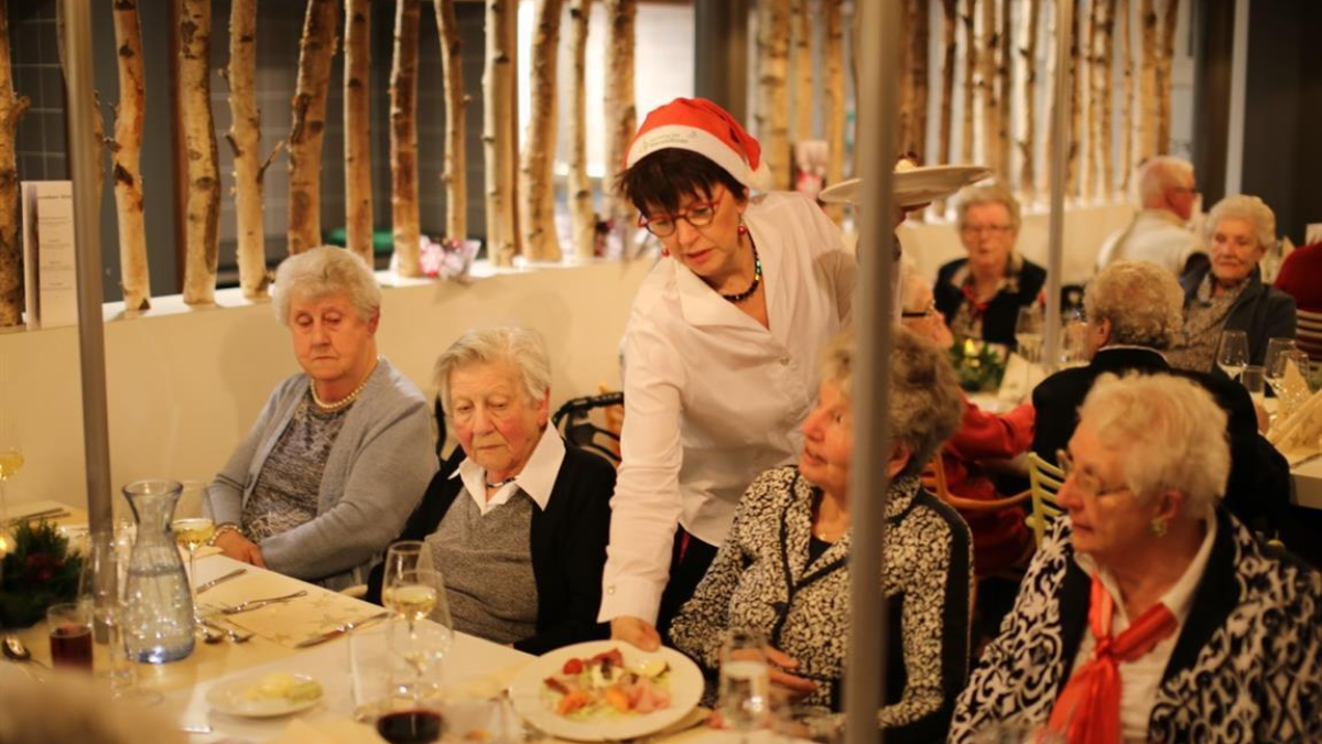 380570 kerstdiner 2016 1