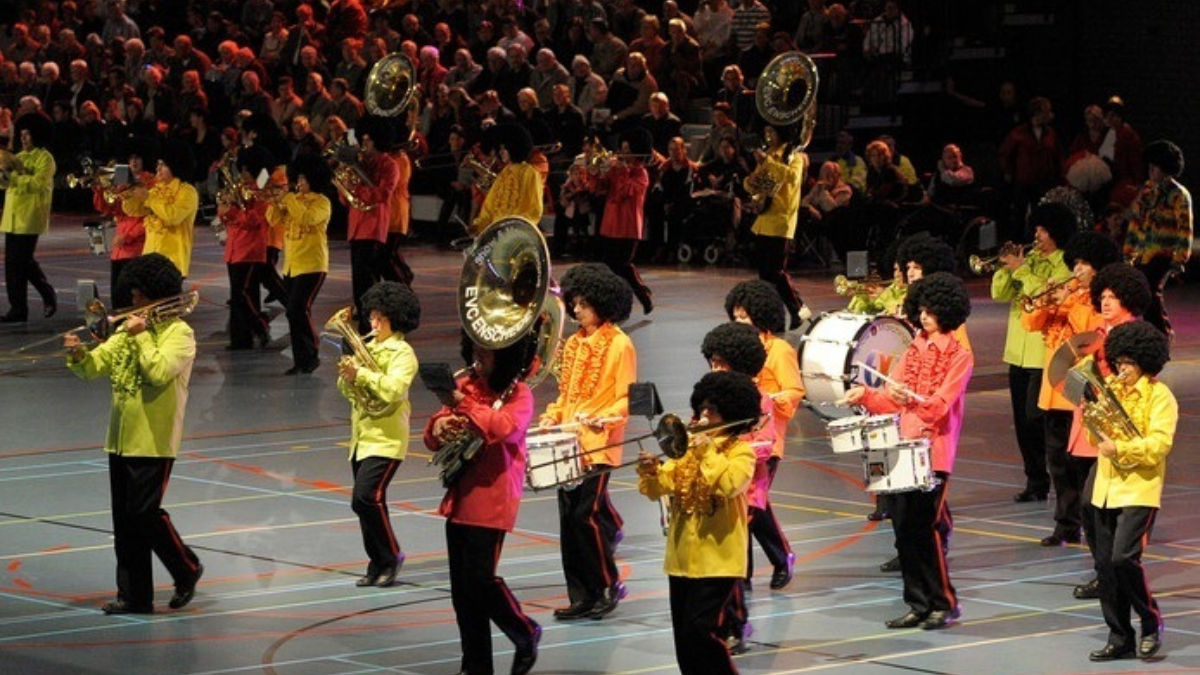 378210 band