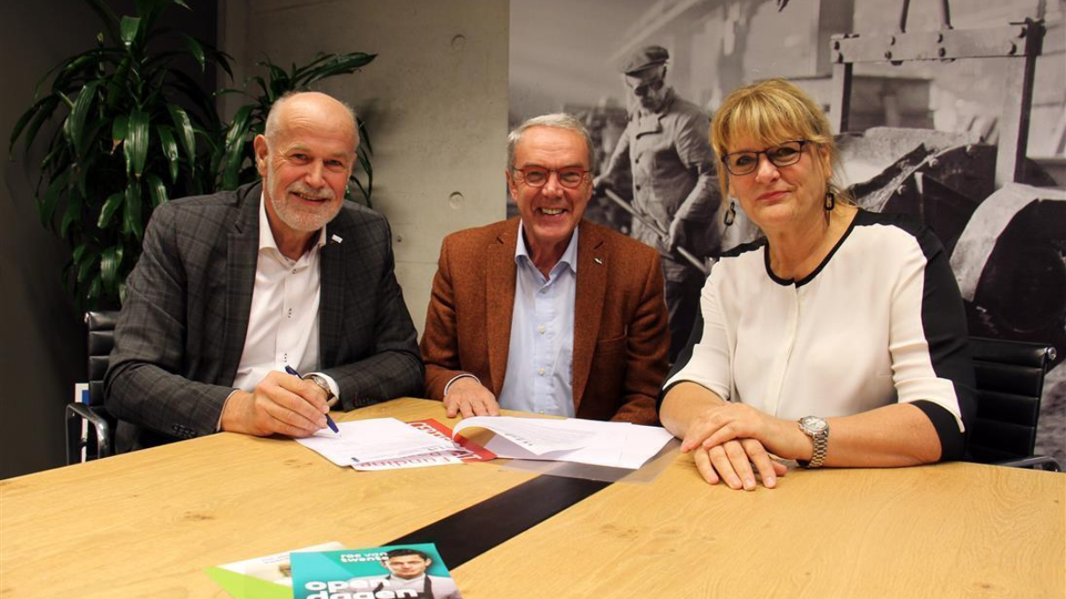 377022 Ondertekening samenwerkingsovereenkomst ROC van Twente en De Slinger