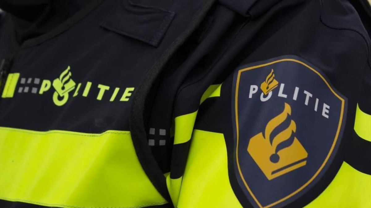 374581 politie 8