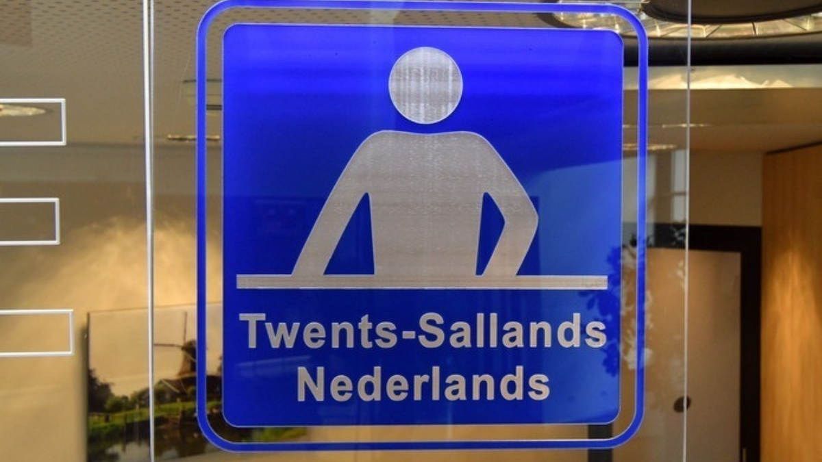 374175 dialect