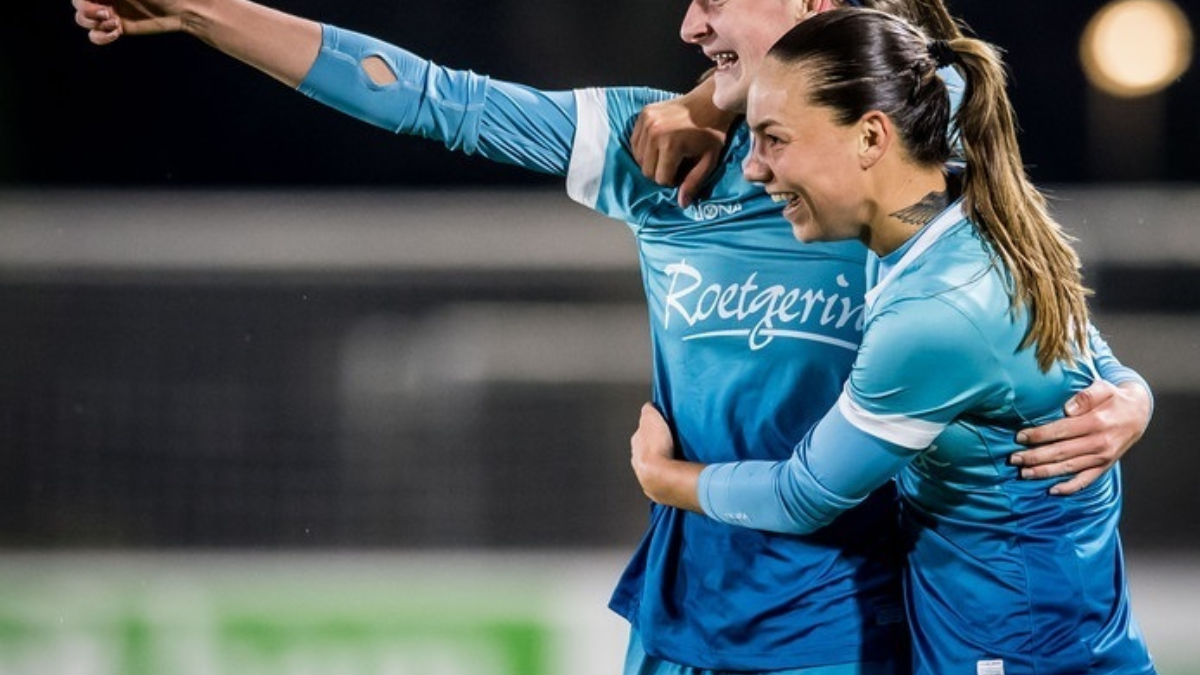 373550 twentevrouwen